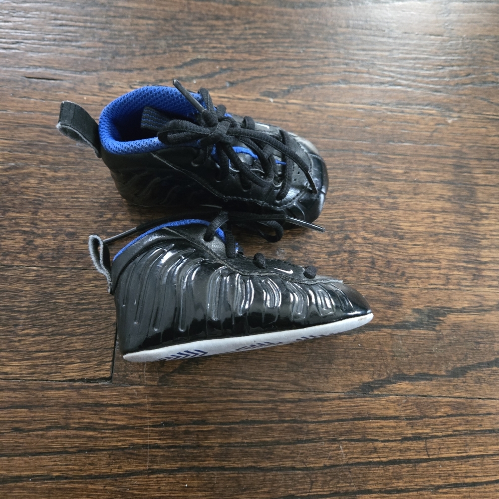 Kids Black and Blue foamposite